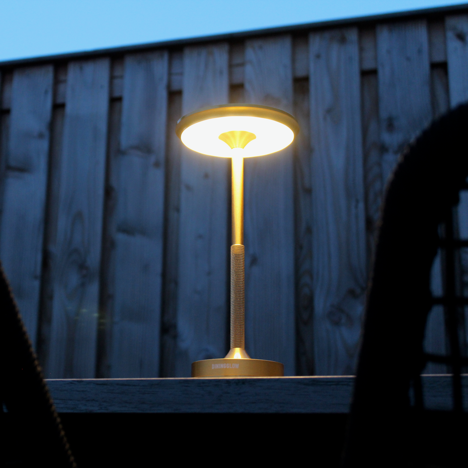 Tafellamp Pluto Goud Sfeer Donker
